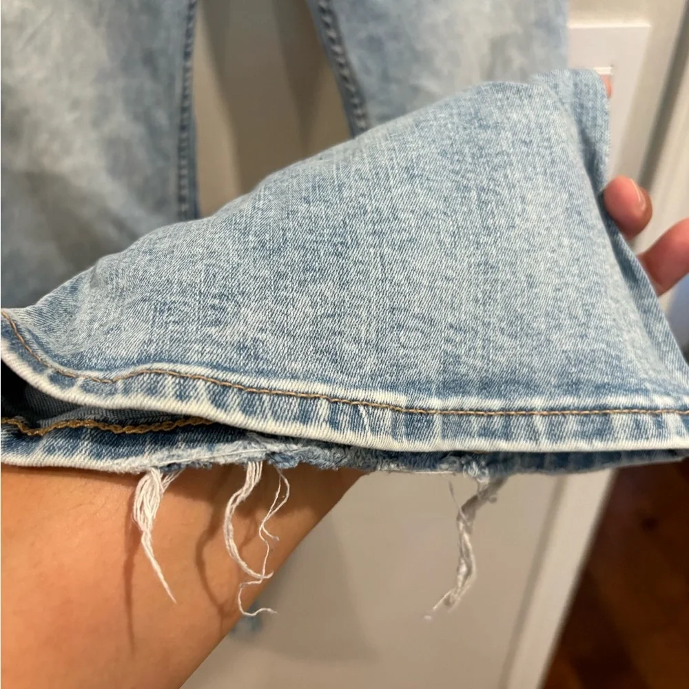 Abercrombie Kids high-rise flare jeans with floral embroidered Size 15/16 EUC